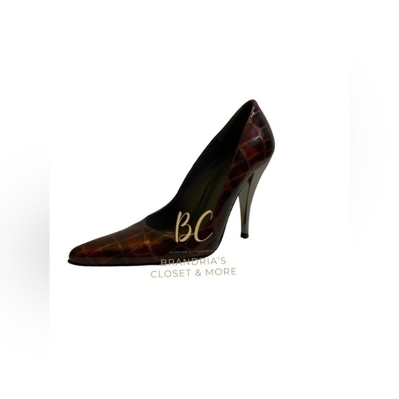 Stuart Weitzman Pumps - Picture 2 of 7